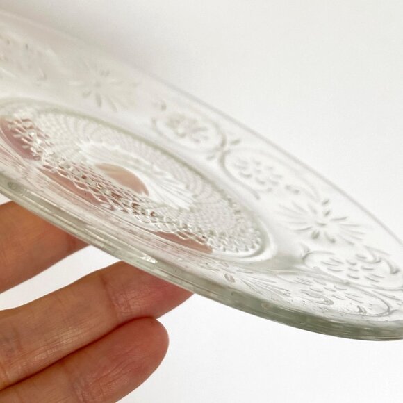 Clear Saucer Daisy No 620 Indiana Glass Plate With Intricate Floral Pattern 6in - Picture 5 of 12